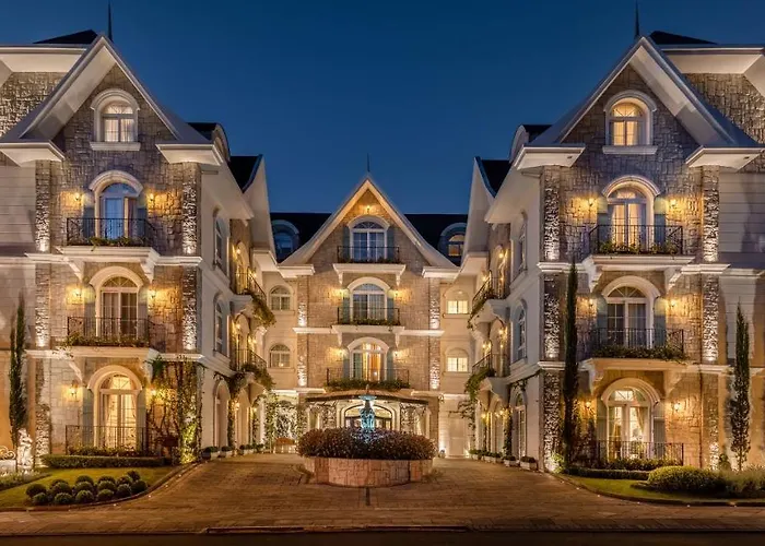 Resort: Hotel Colline De France