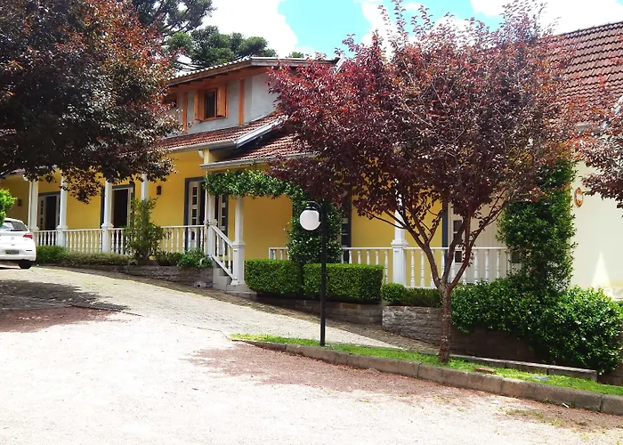 Sulla Collina Centro De Gramado Localizado Próximo Da Rua Coberta